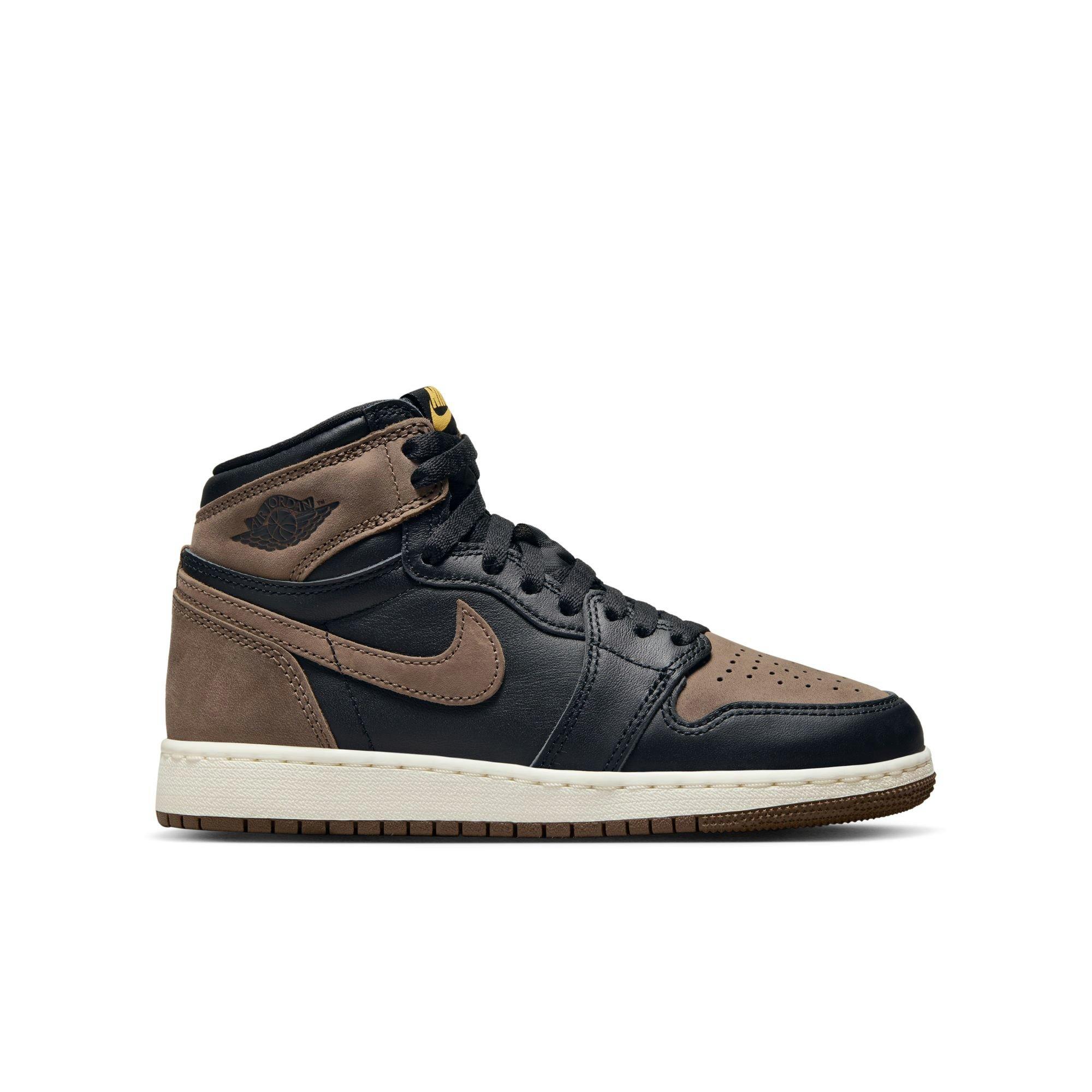 Grade School 3.5 9.5 Air Jordan 1 Retro Shoes